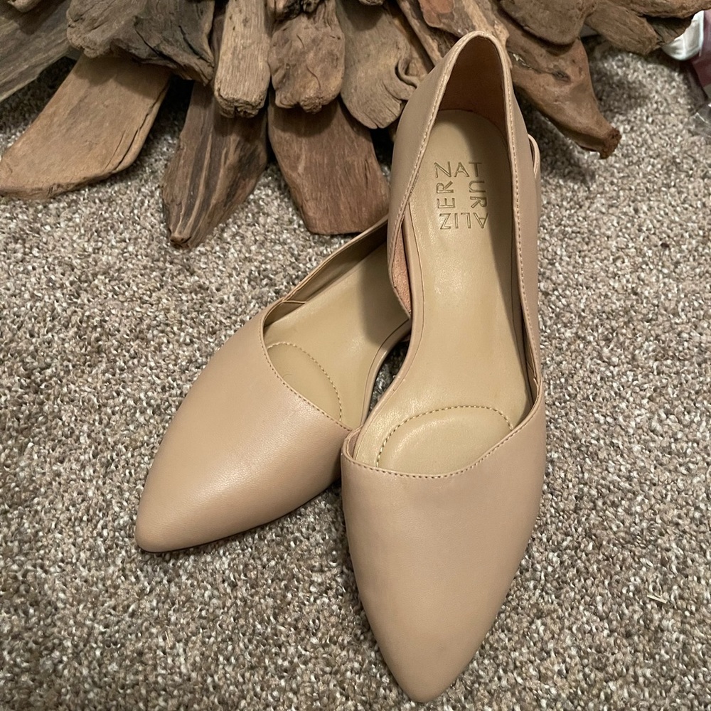 Naturalizer Samantha Flats never worn
